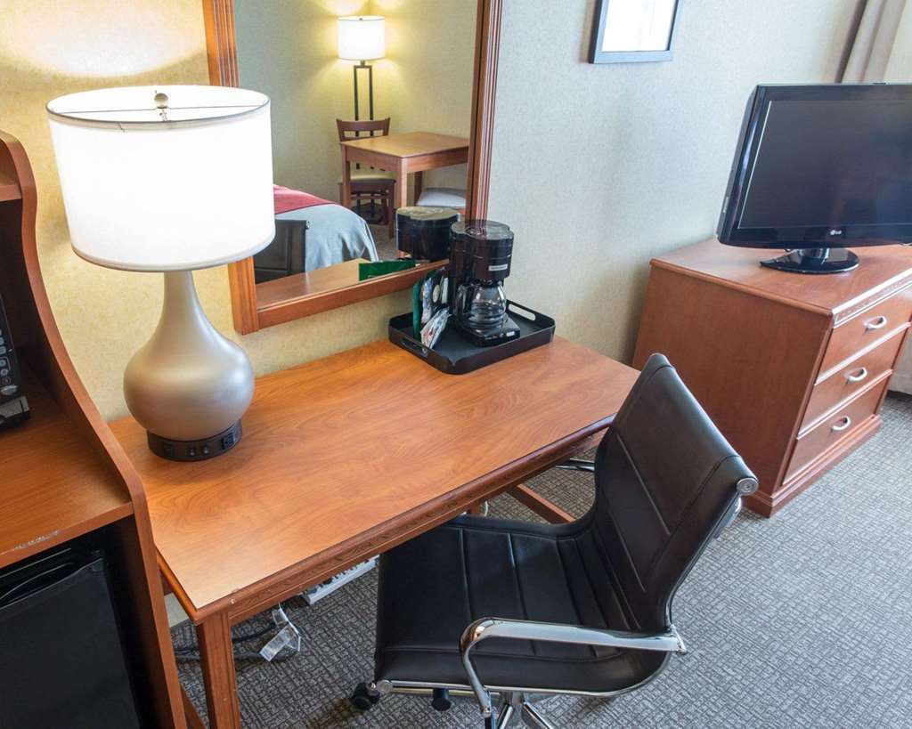 Quality Inn I-25 Pueblo Habitación foto